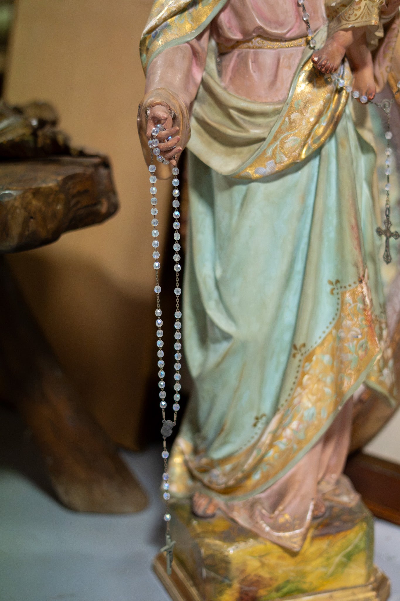Virgen del Rosario con el Niño – Olot, S.XX