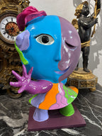 Escultura Juan García Ripollés "La Niña de la Flor"