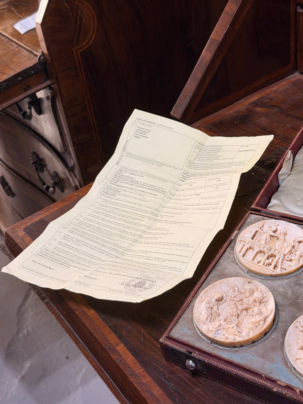 Conjunto de cuatro relieves de marfil del S.XVIII – Escuela Colonial de Quito