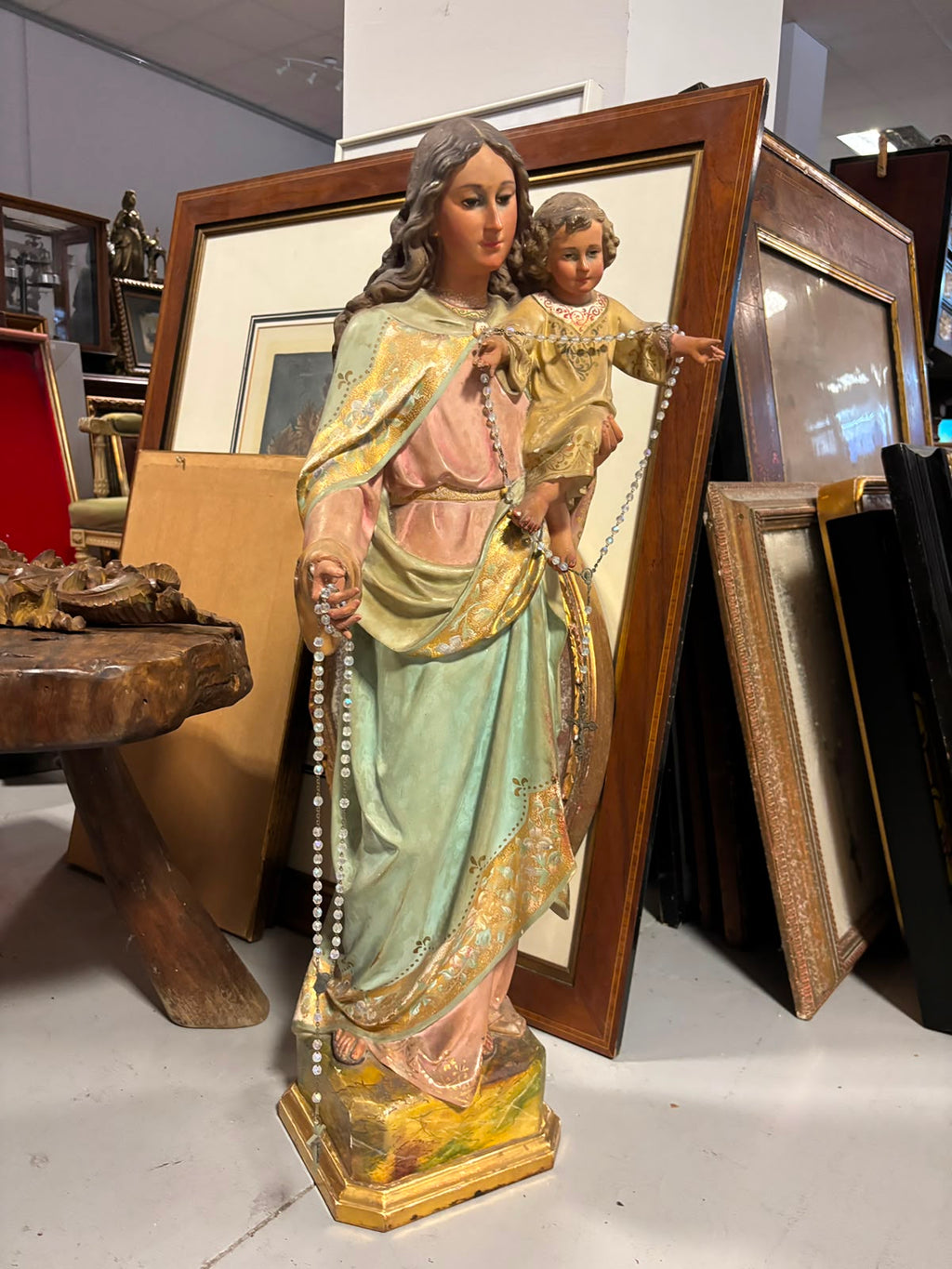 Virgen del Rosario con el Niño – Olot, S.XX